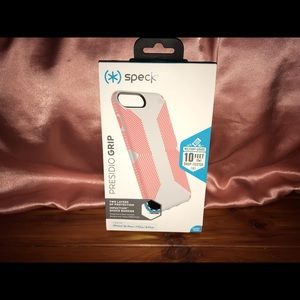 iPhone 7 plus Speck case